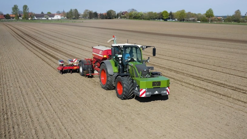 im Feld - von agrility.aussaat bis zur Ernte